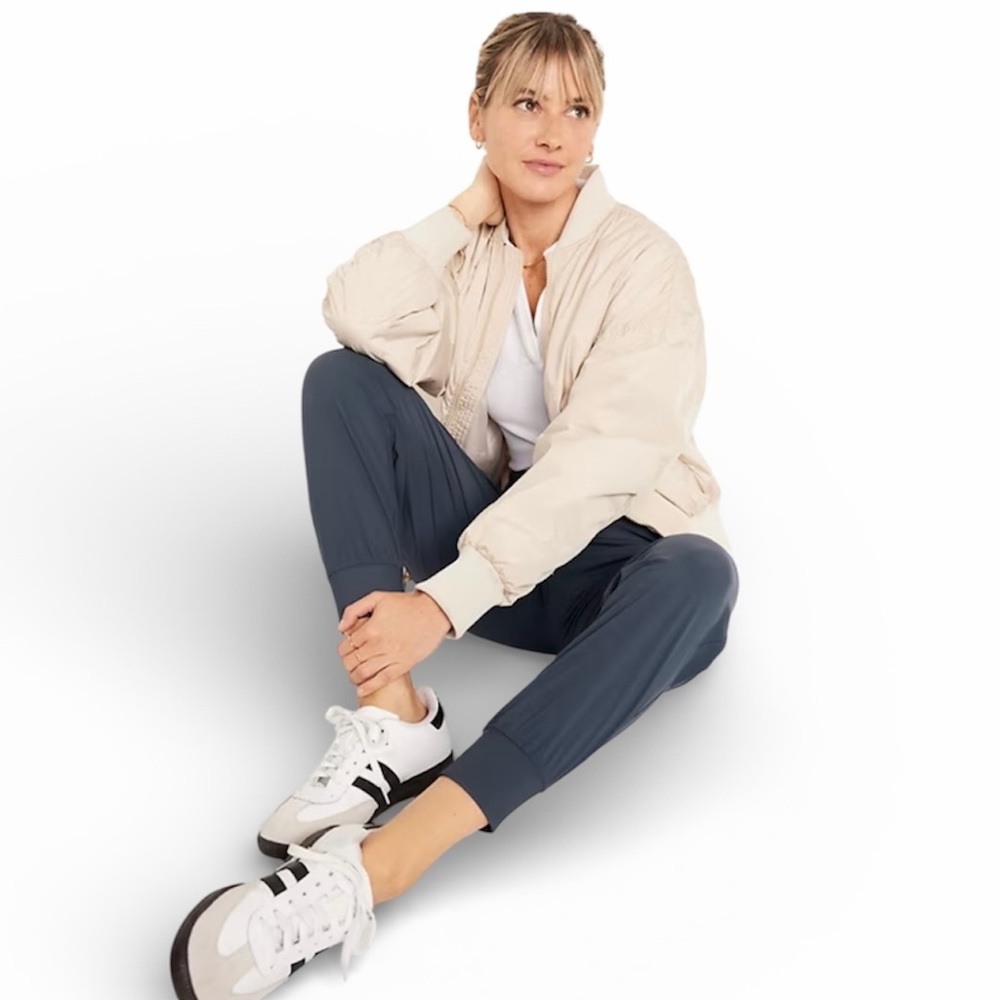 NEW Old Navy Sleek Tech Joggers NWT